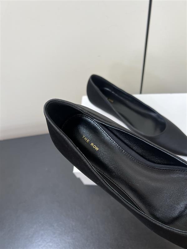 2025112717394106 310